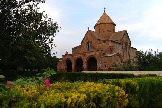 3 day private tours in Armenia from Yerevan - Noravank and Karahunj: Cliffs, Caves, and Armenia’s Stonehenge Moment