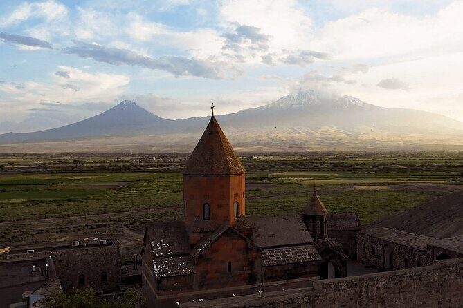 4 Days Armenia Package with Accommodation, Tours and Transfers - Day 1 in Yerevan: airport meeting and an easy landing
