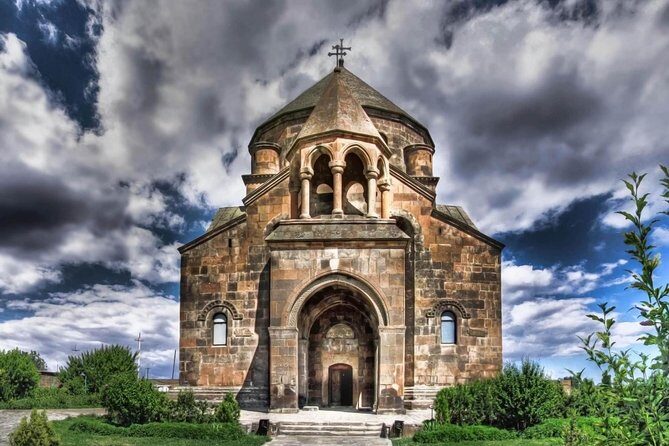 Echmiadzin (Hripsime, Gayane, Mother Cathedral) and Zvartnots Temple - Saint Gayane Church: Basilica Layout and the Hripsime Connection