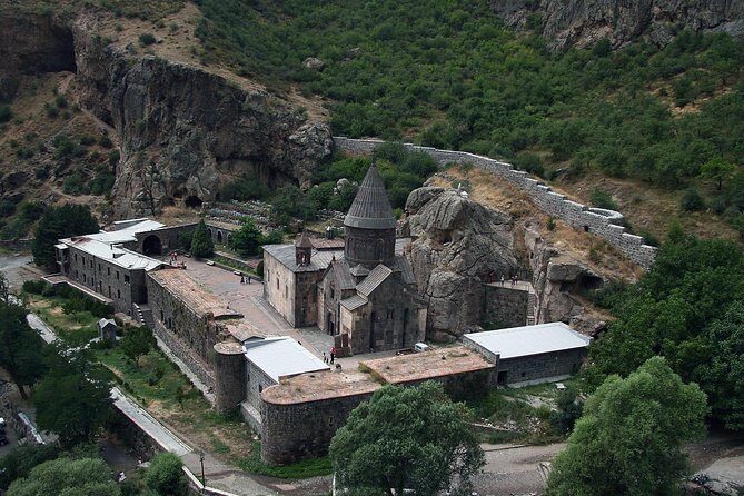 Garni, Geghard, Lake Sevan, Sevanavank Monastery - private tour from Yerevan - Charent’s Arch viewpoint: the quick stop that sets the mood