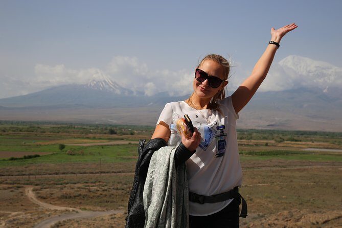 Group tour: Khor Virap, Noravank, Areni Winery and Cave - Getting going from Yerevan: meeting point, vehicle, and the “big bus” reality