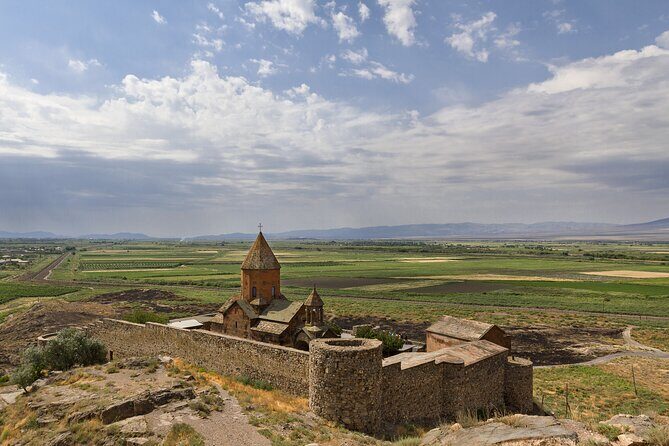 Khor Virap, Noravank Private Tour with Optional Wine Tasting - Private Tour Comfort: Pickup, Wi-Fi, and the Stuff That Makes a Long Day Easier
