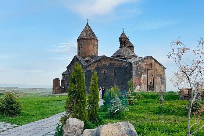 Mount Aragats,Amberd Fortress,Alphabet Monument, Saghmosavank - Mount Aragats: the short stop with the big payoff