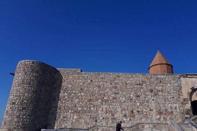 Private Tour: Khor Virap, Areni, Noravank, Jermuk - Areni wine factory and tasting: short visit, big payoff