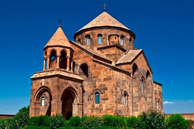 Private Tour to Echmiadzin,St.Hripsime & Gayane Churches, Zvartnots Temple - What the optional guide adds (and what to ask)