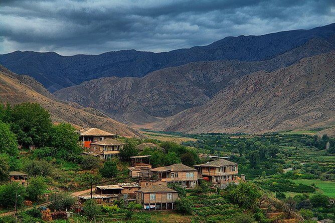 Tatev Ropeway and Monastery, Khor Virap, Noravank, Areni Winery - private tour - Hin Areni Winery tasting: how the included wine hour plays out